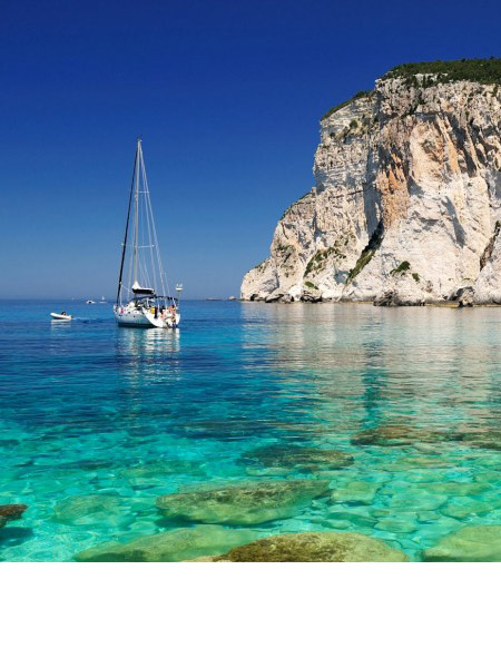 Paxos Cruise with sailing boat